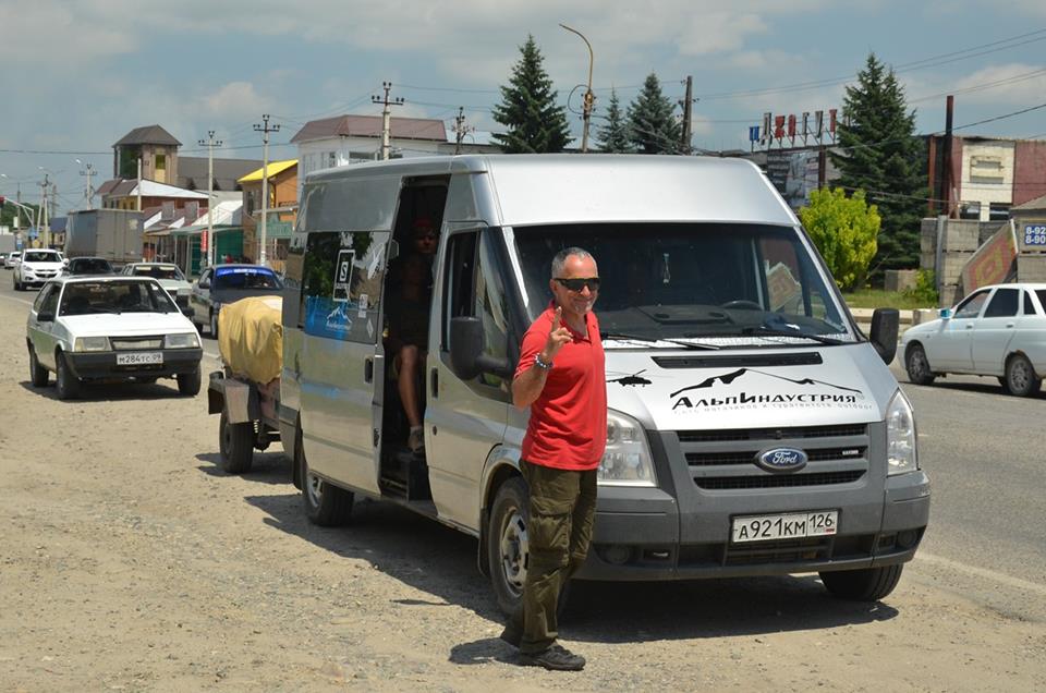 převoz turistů po Kavkazu
