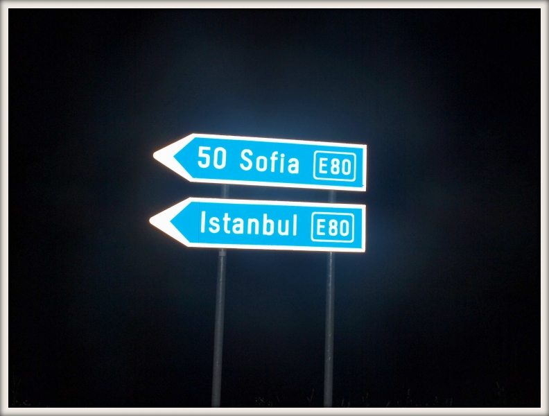 rozcestník Sofie, Istanbul